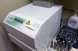小型高速オートクレーブ (KaVo社 STATIM 900J)