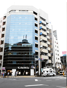 ホワイトホワイト恵比寿本店