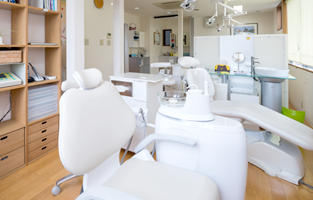 かながわ矯正歯科　六地蔵診療所